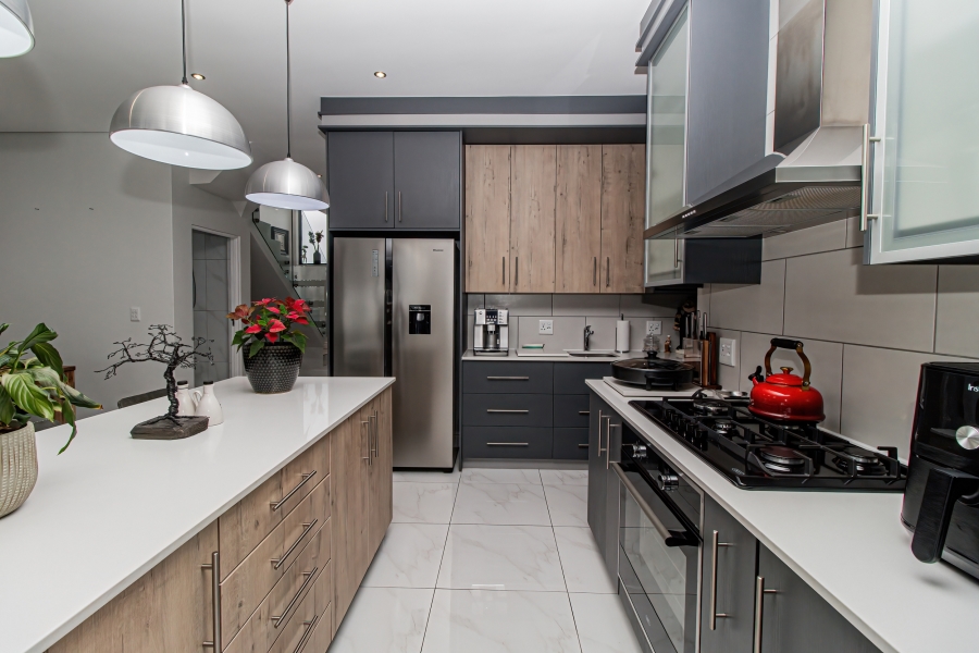 4 Bedroom Property for Sale in Sandown Western Cape